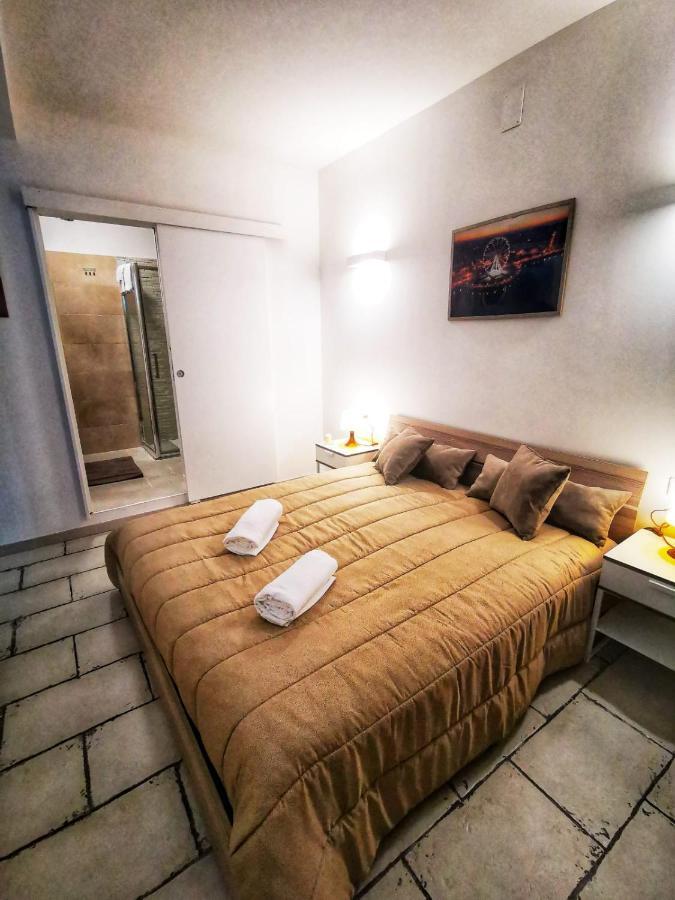 Pietra Bianca Appartment Bari Buitenkant foto