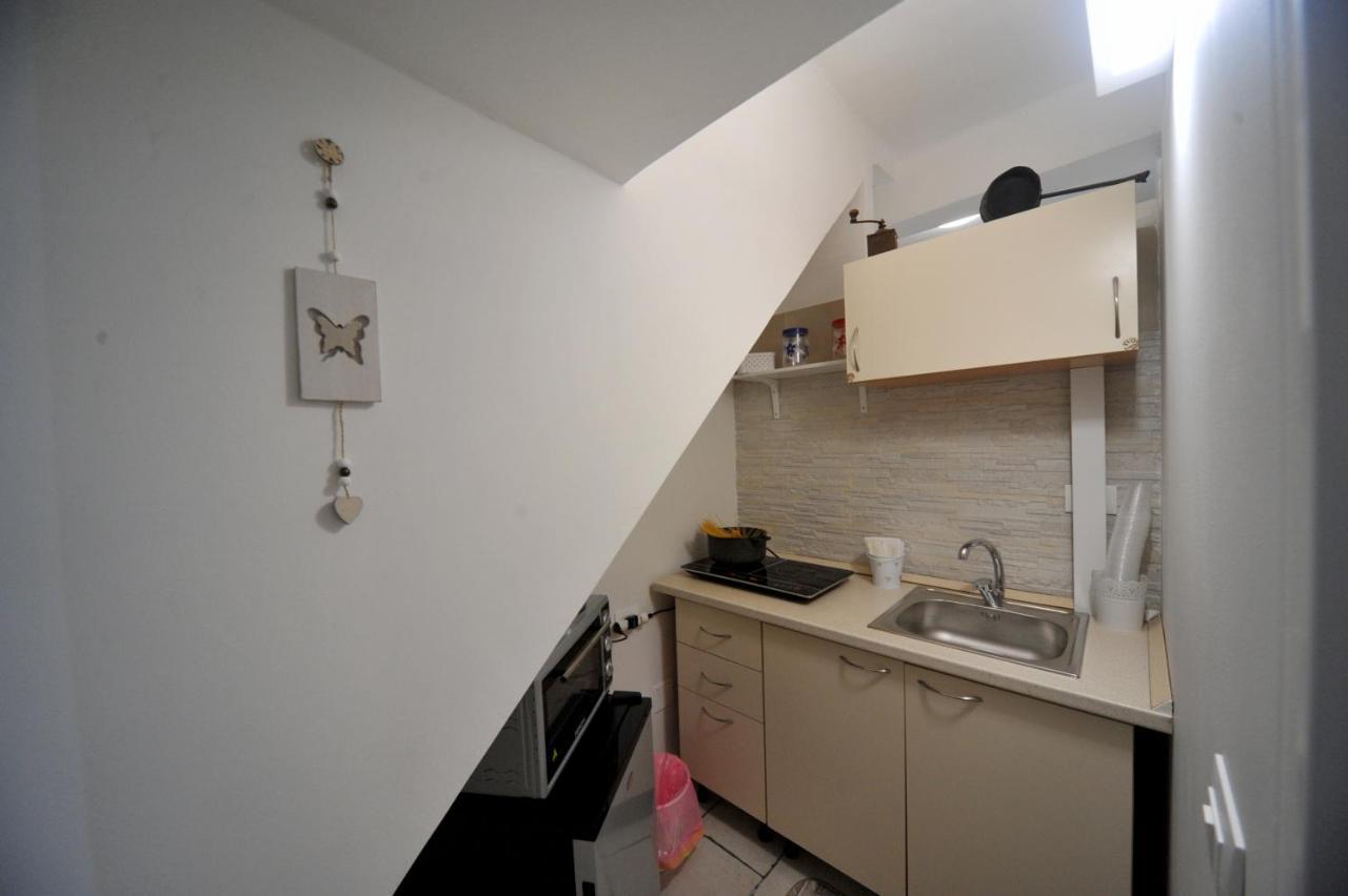Pietra Bianca Appartment Bari Buitenkant foto