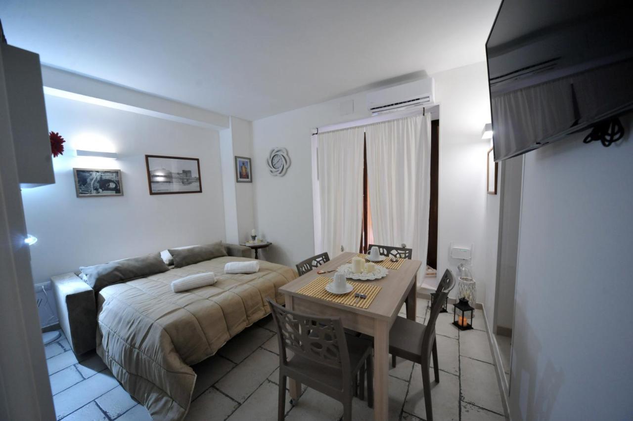 Pietra Bianca Appartment Bari Buitenkant foto